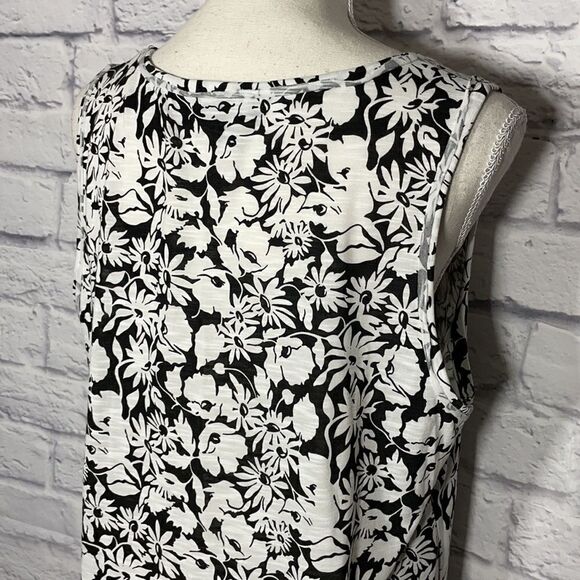 LORD And Taylor Floral Print Layered Front Sleeveless Tank Size Large. - Picture 7 of 10